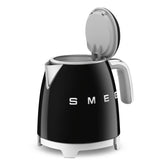 Hervidor Eléctrico Smeg KLF05BLUS de 0.8 L Color Negro