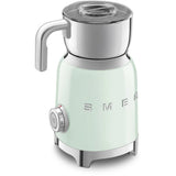 Espumador de Leche Smeg MFF01PGUS de 1 Taza Color Verde